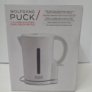 NEW Wolfgang Puck 1.7-Liter Electric Cool-Touch Cordless Water Kettle 1100-Watt